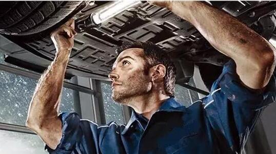 開(kāi)車省油技巧！教你用最少的油跑最遠(yuǎn)的路